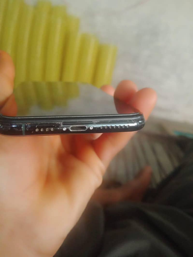 Apple iPhone 11 Pro Max 5