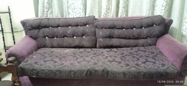 5 seater sofa set for sale.