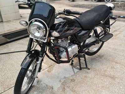 Suzuki GS 150 SE