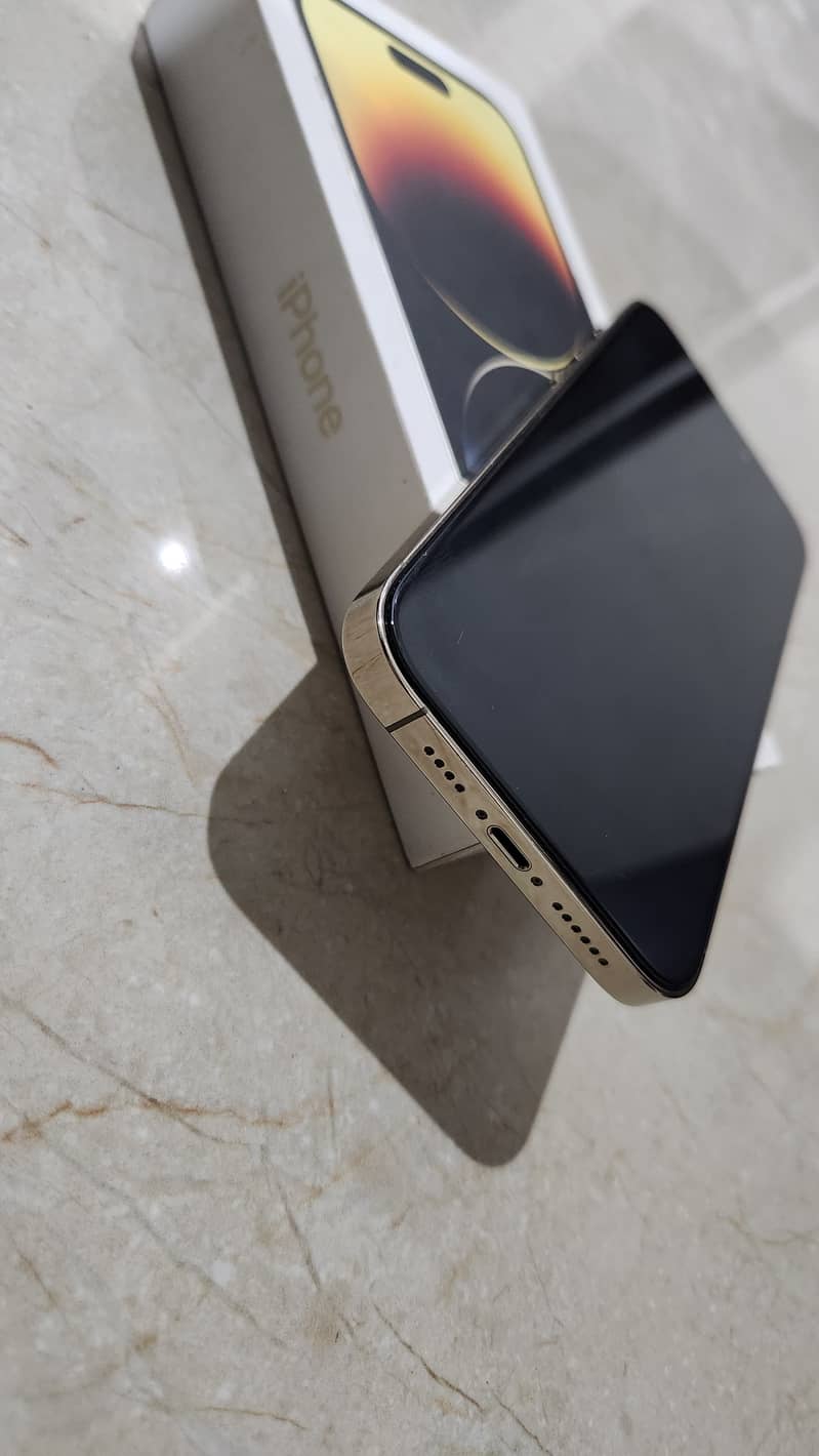 Apple iPhone 14 Pro Max 1