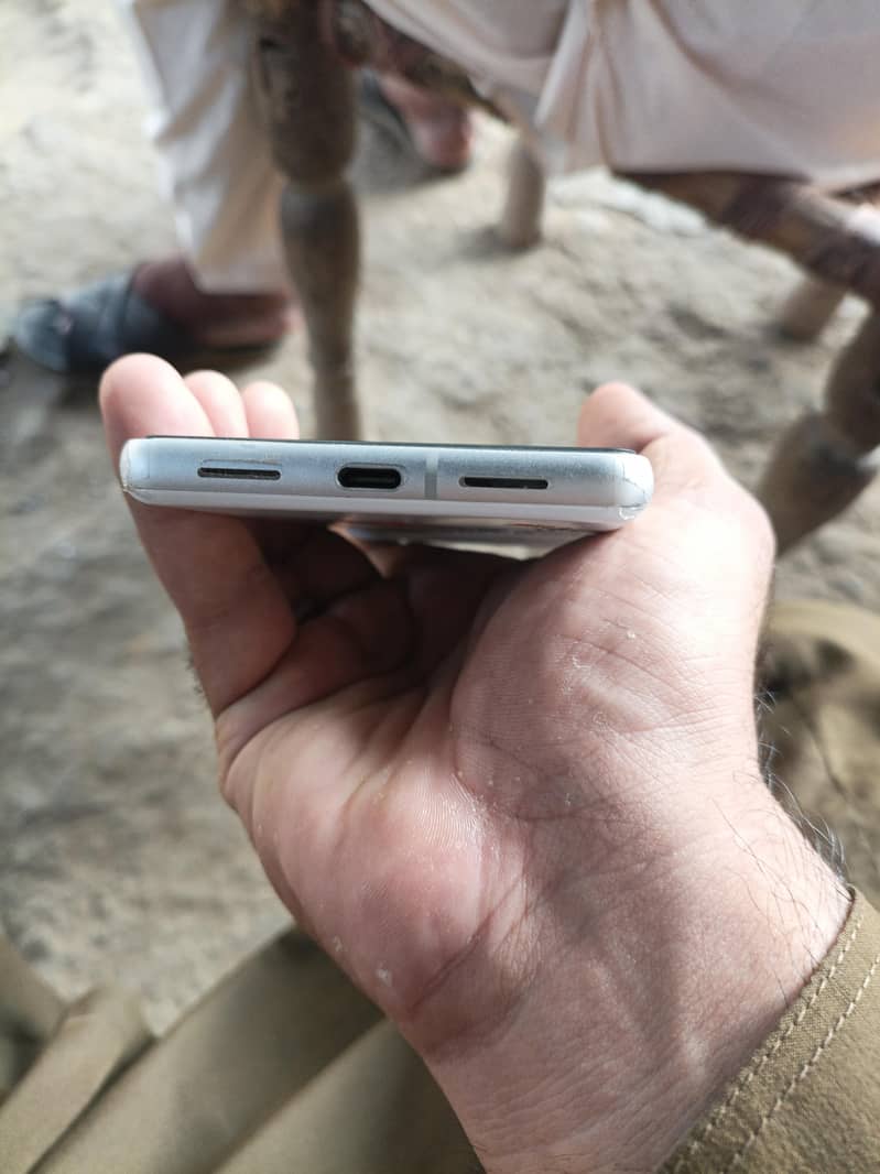 Google Pixel 7 3