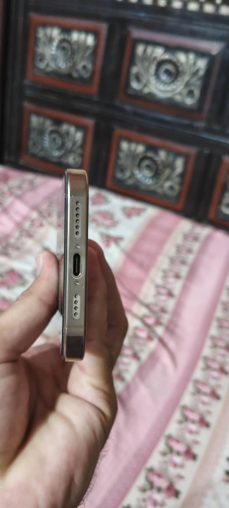 Apple iPhone 16 Pro Max 2