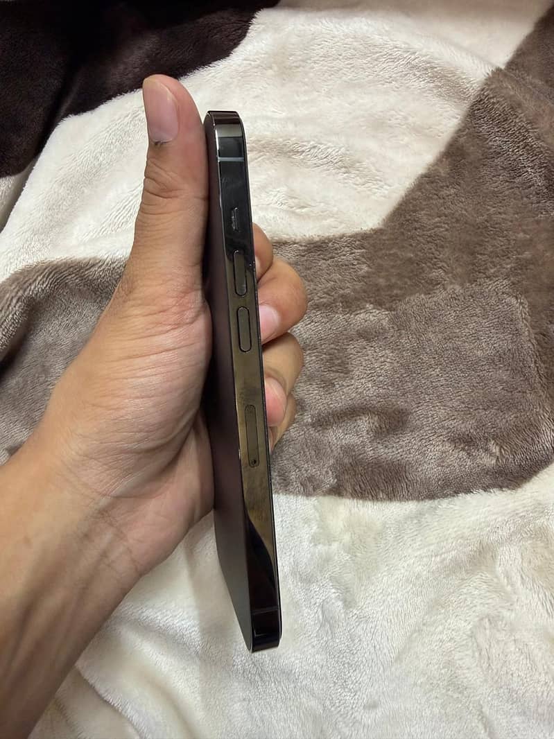 Apple iPhone 14 Pro 7