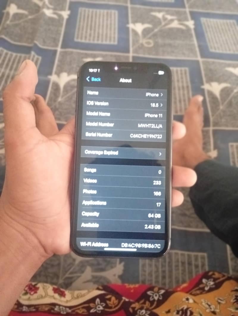 Apple iPhone 11 3
