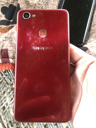 Oppo F7.128