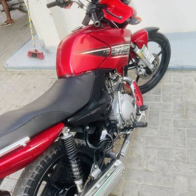 Yamaha ybr 125