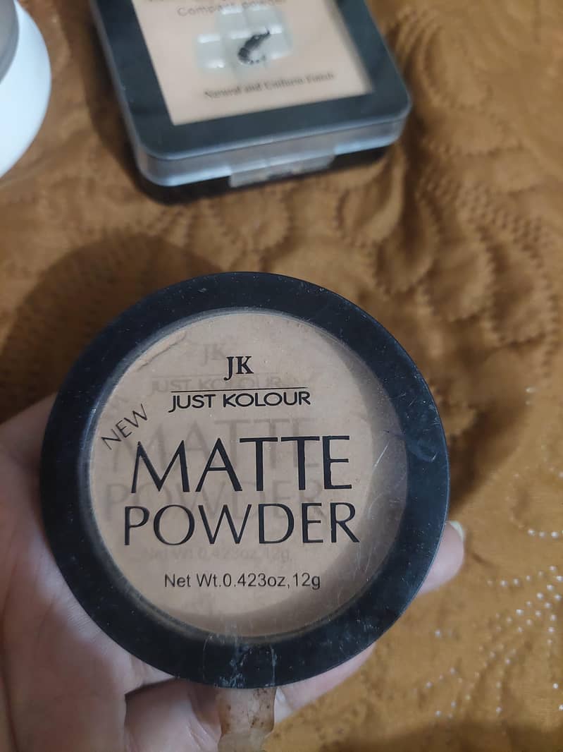 makeup deal slightly used 12