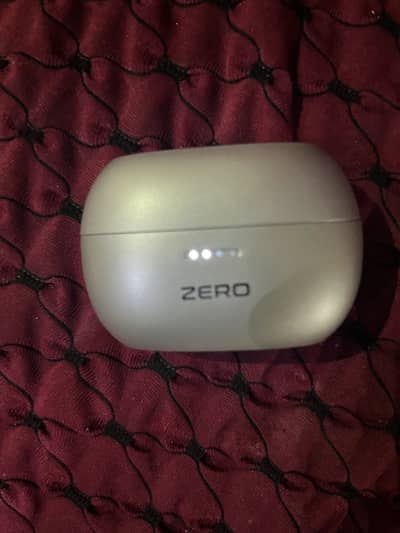 Zero snap earbuds brand new