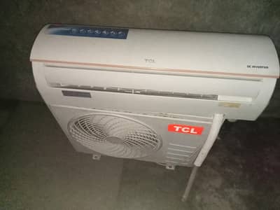 TCL 1 ton DC inverter AC for sall good condition