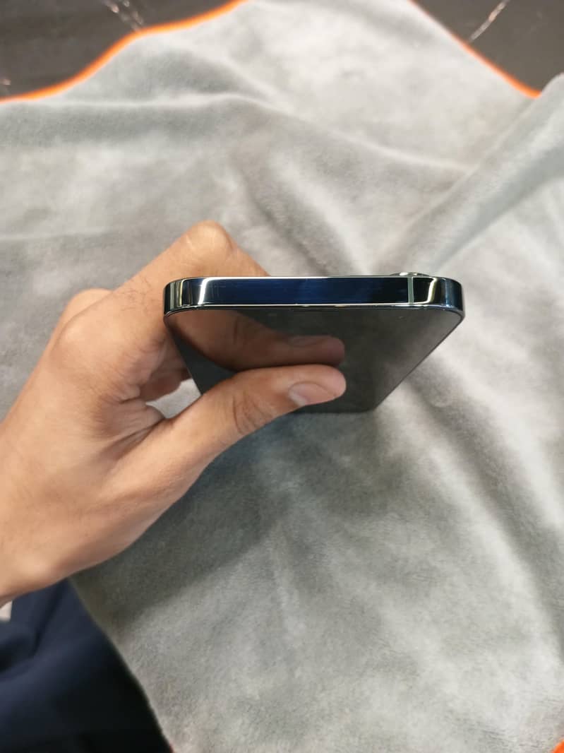 Apple iPhone 13 Pro 5