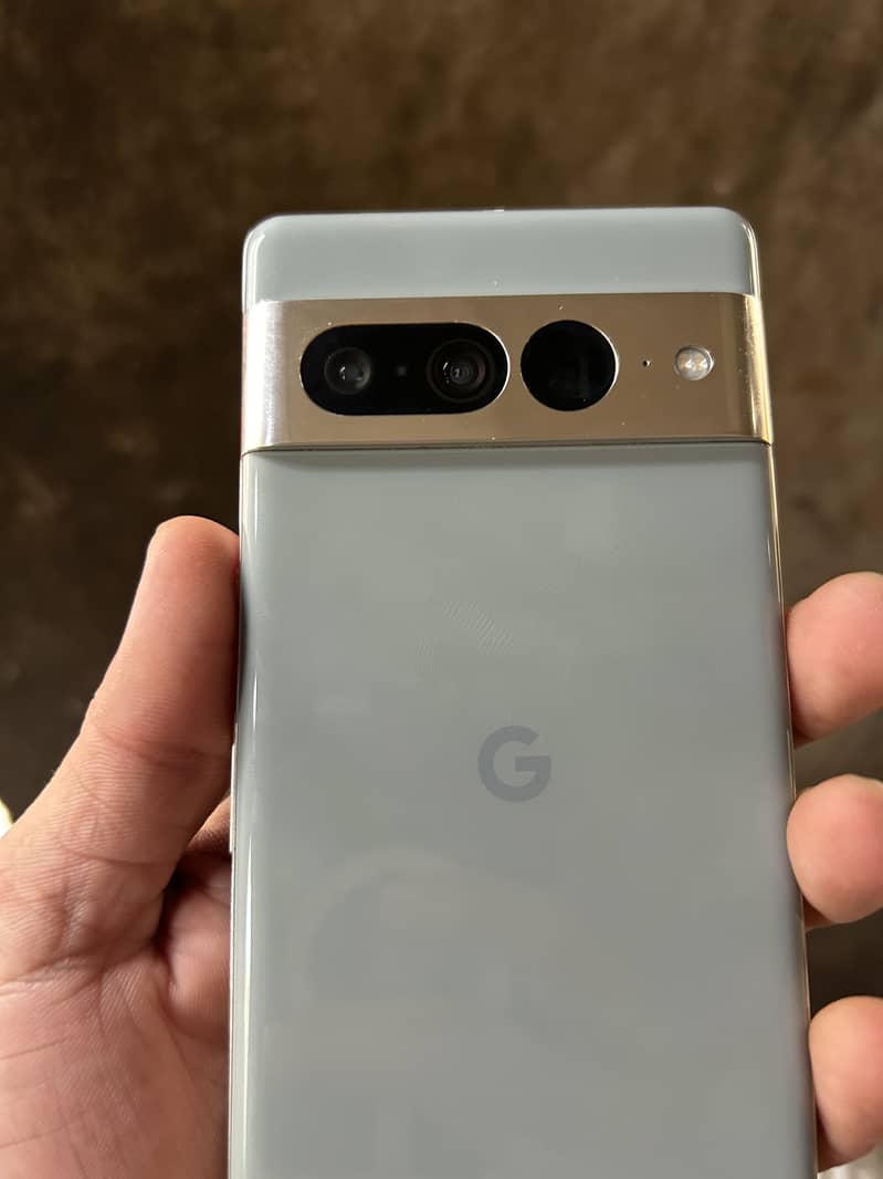 Google Pixel 7 Pro 2