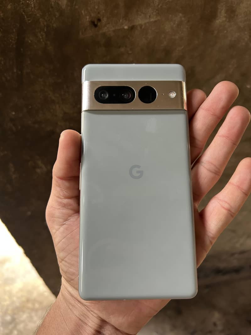 Google Pixel 7 Pro 8