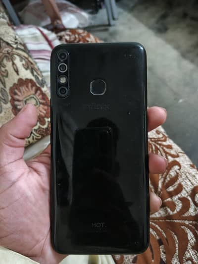 Infinix Hot 8