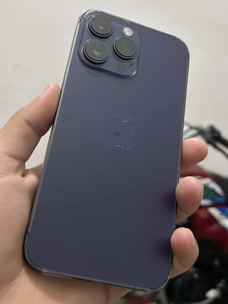 Apple iPhone 14 Pro Max 0