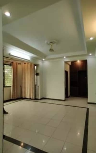 G 11 / 4 D Type 900 Sq Feet Housing Ist Floor Flat On Main Location Tottaly Renovated Extended Gallary Tile Flooring