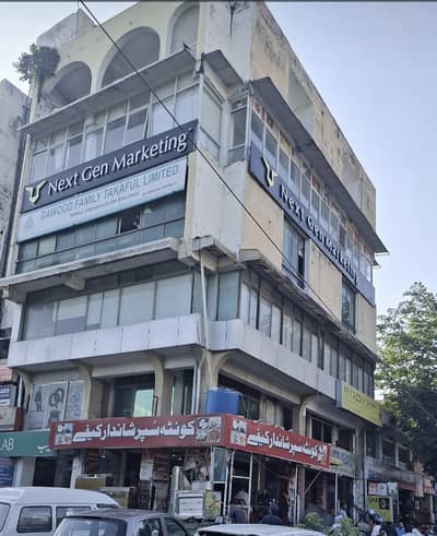 Blue Area 3 Side Open Corner Office Space Almost 1700 Sqf Fully Renovated