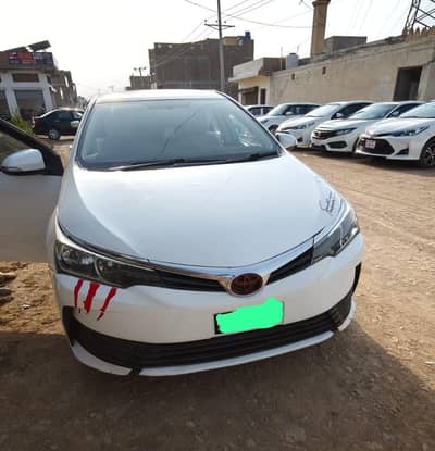 Toyota Corolla GLI 2018 super white for sale
