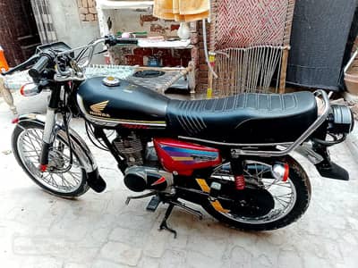 Honda 125 2004 - 2nd Owner - Sargodha`