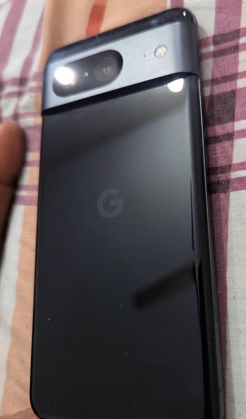 Google Pixel 8 1