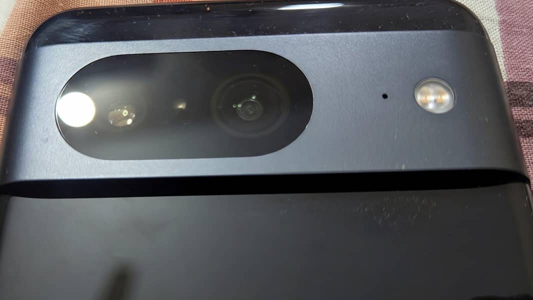 Google Pixel 8 2