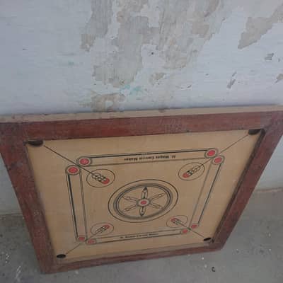 carrom board