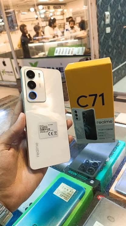 Realme C71 0