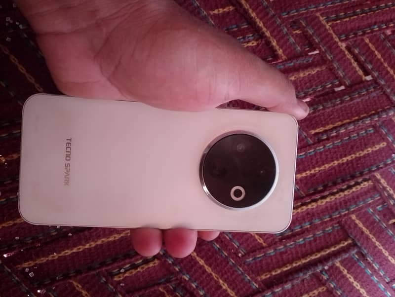Tecno SPARK 30C 3