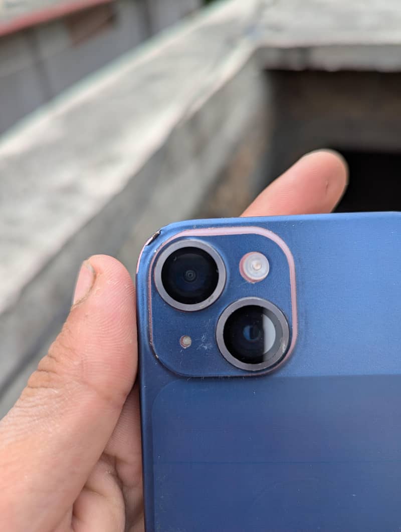 Apple iPhone 15 3