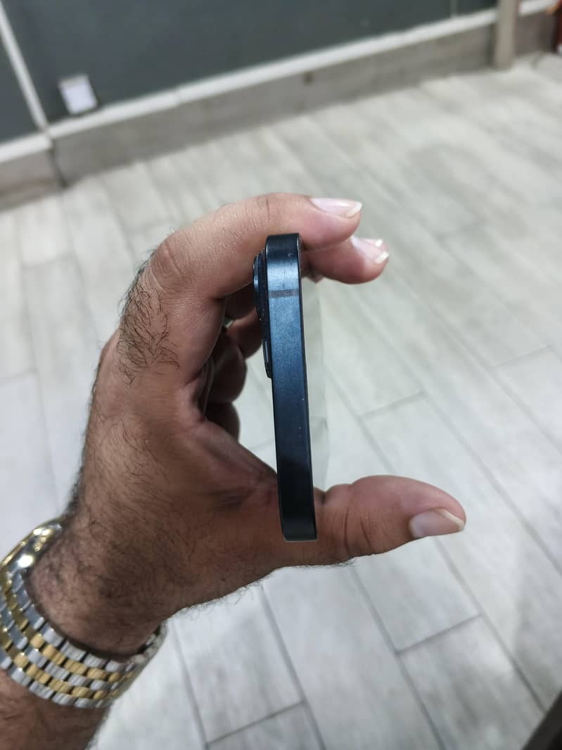 Apple iPhone 14 1