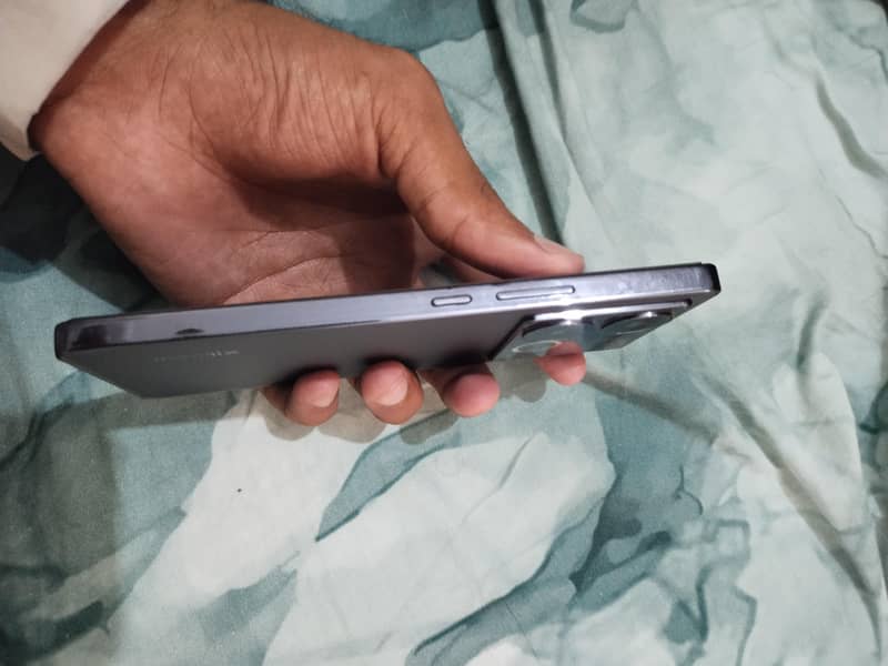Infinix Note 40 5