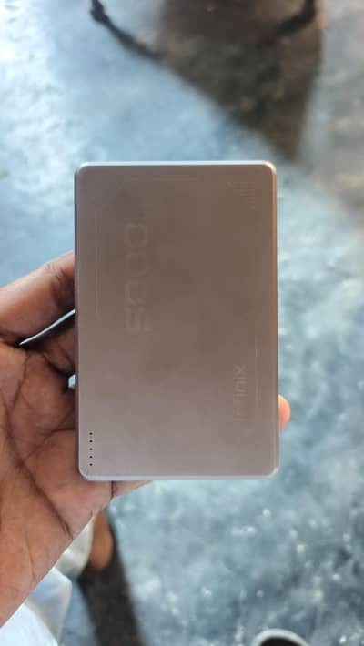 Infinix wireless power bank