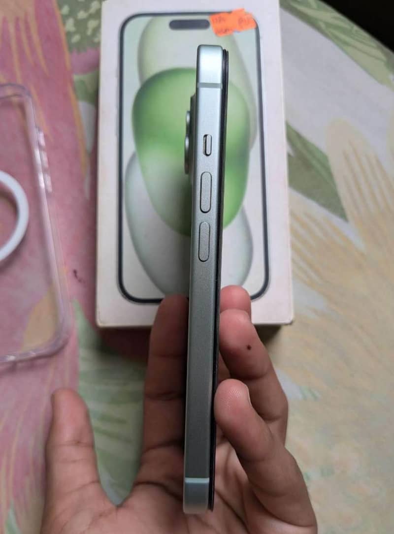 Apple iPhone 15 1