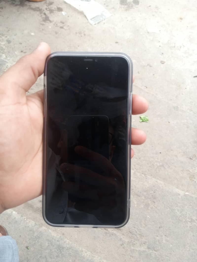 Apple iPhone 11 Pro Max 1