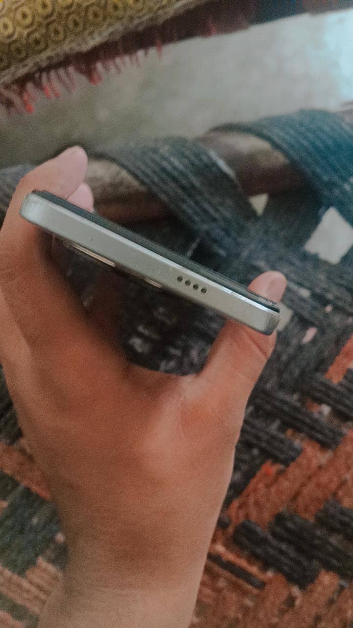 Itel S24 1