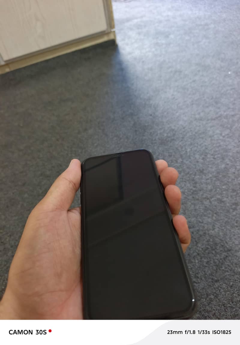 Apple iPhone 11 5