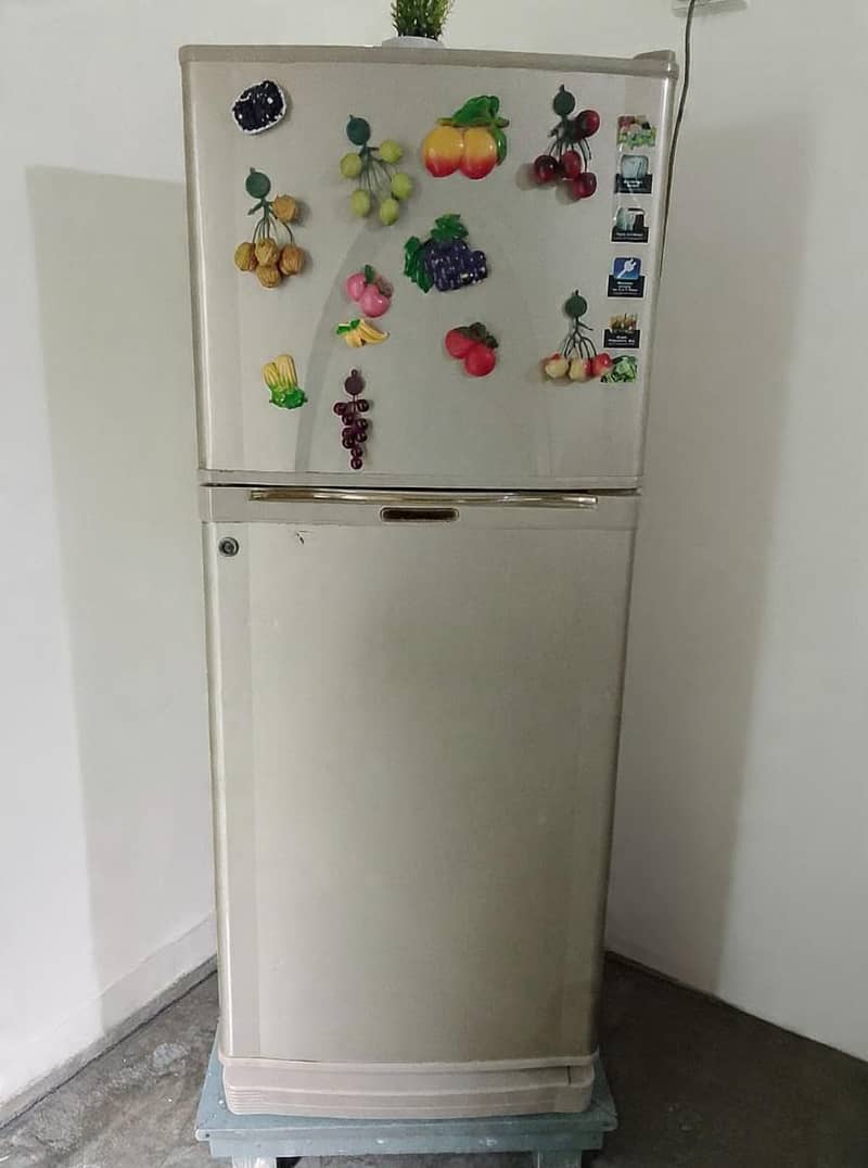 Dawlance refrigerator 0