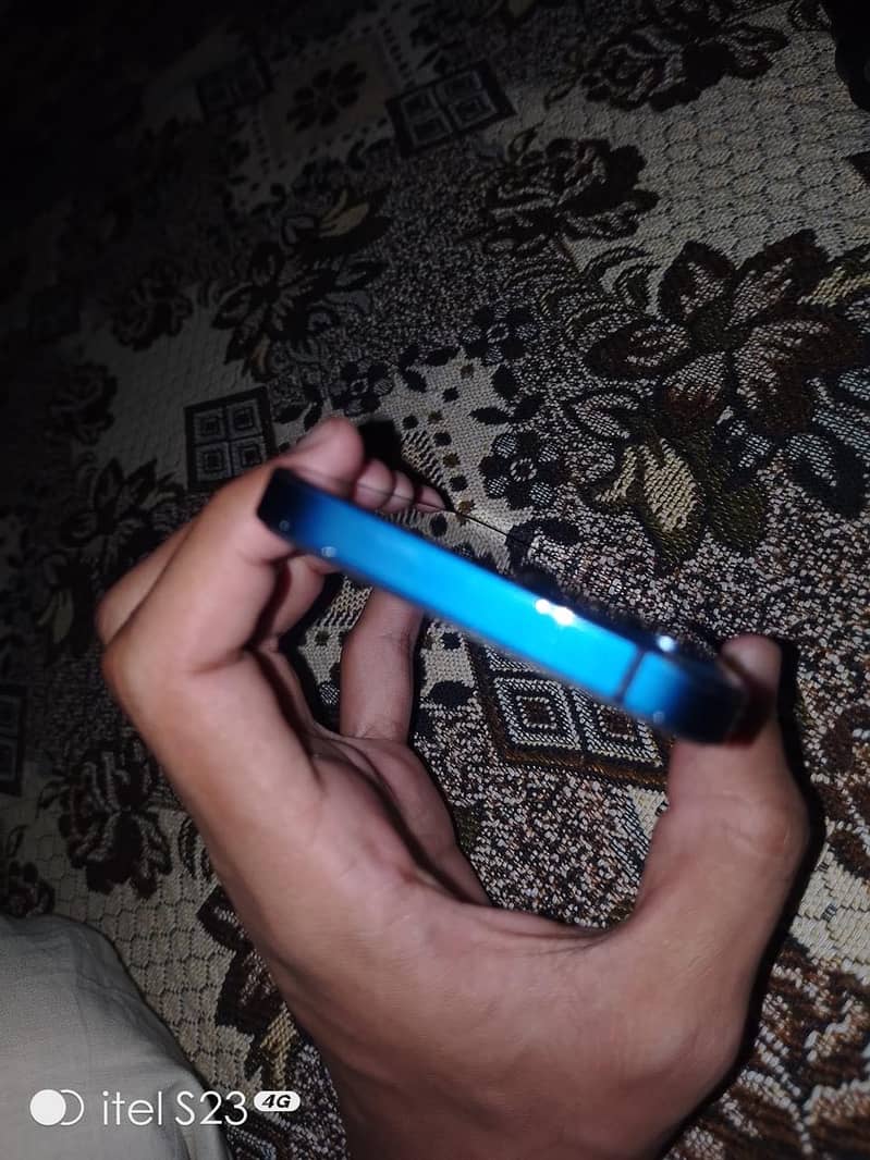 Apple iPhone 12 mini 1