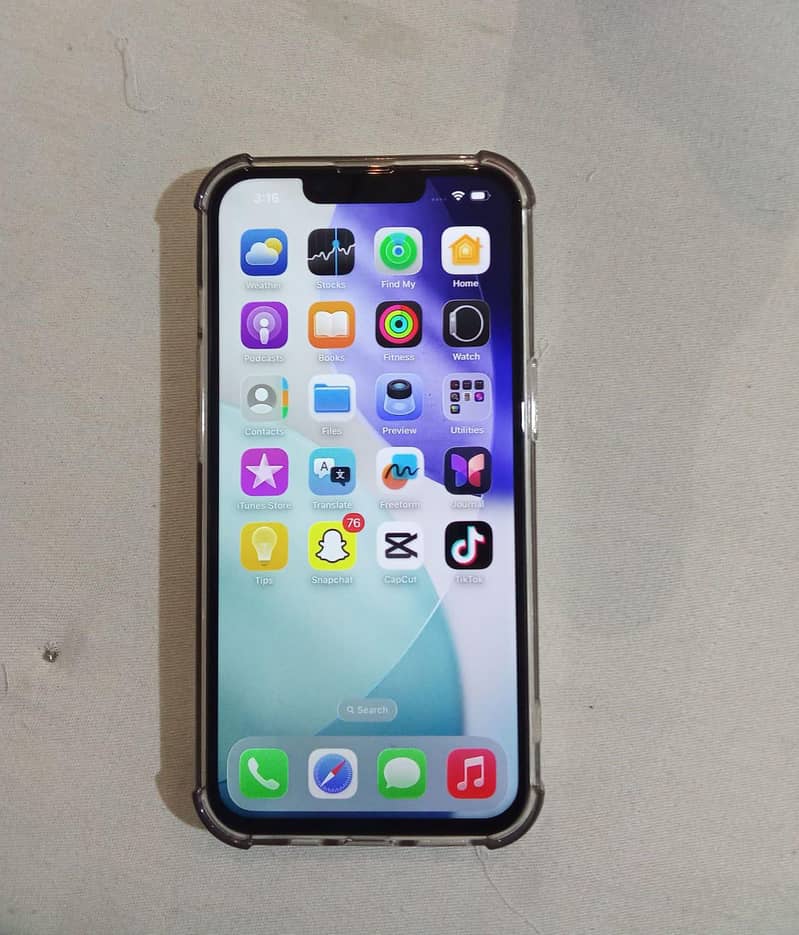 Apple iPhone 13 0