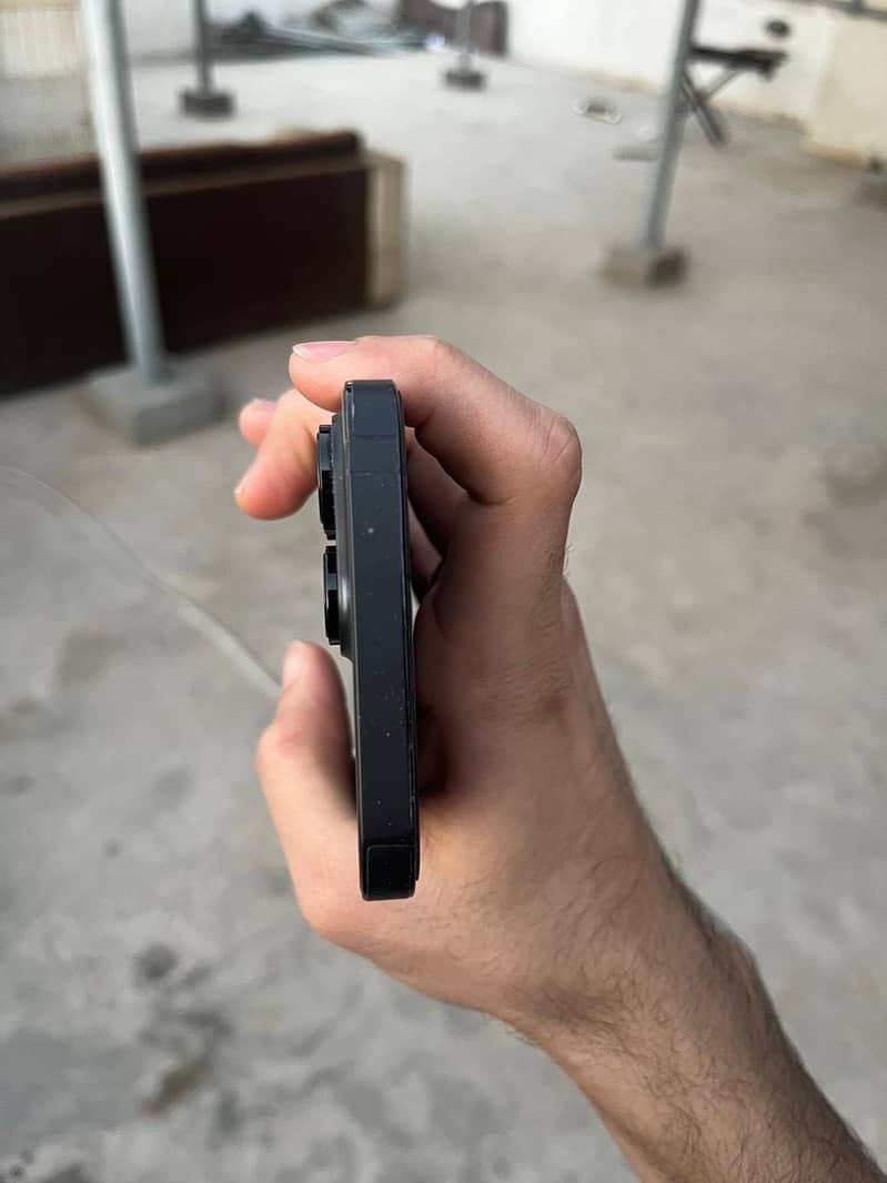 Apple iPhone 14 Pro Max 6
