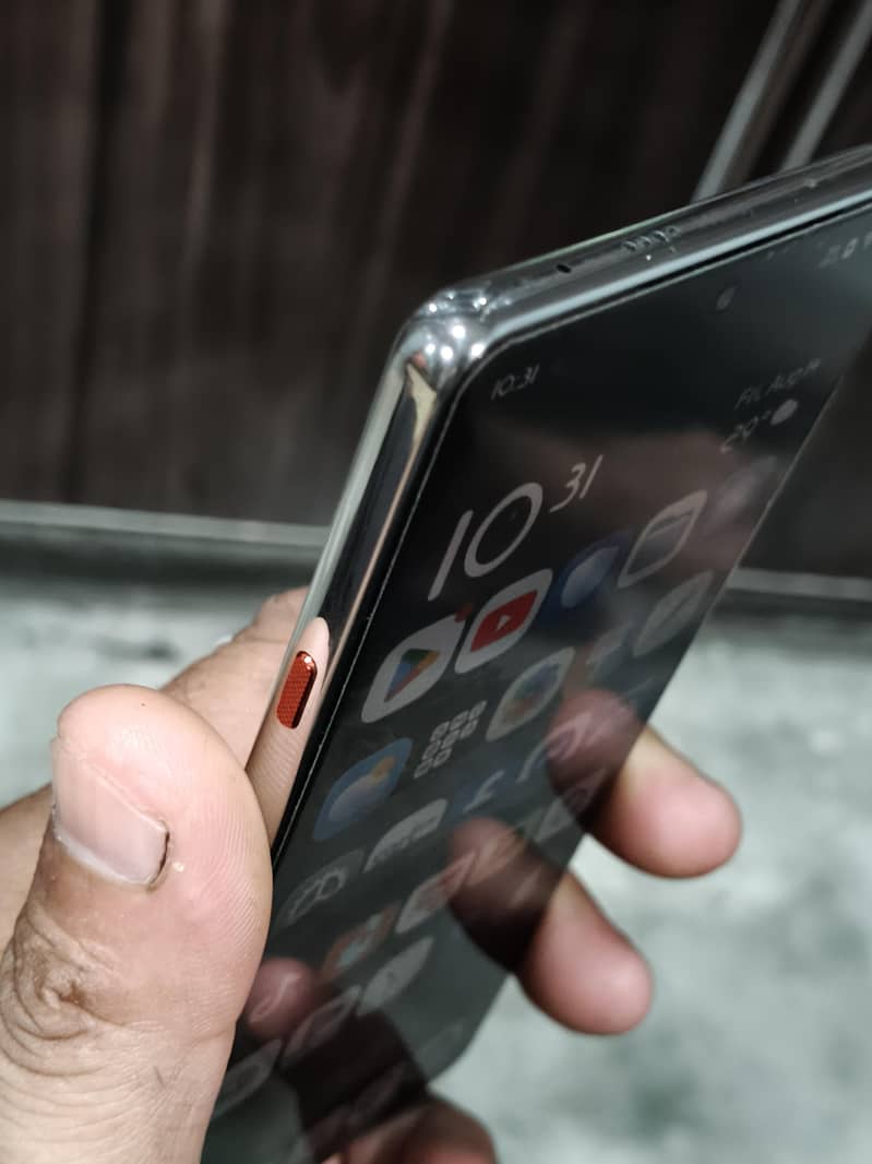 Tecno CAMON 40 12