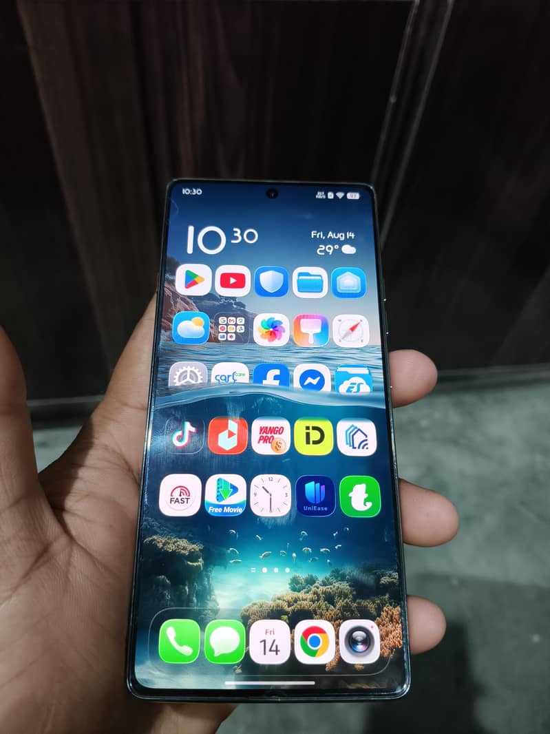 Tecno CAMON 40 15