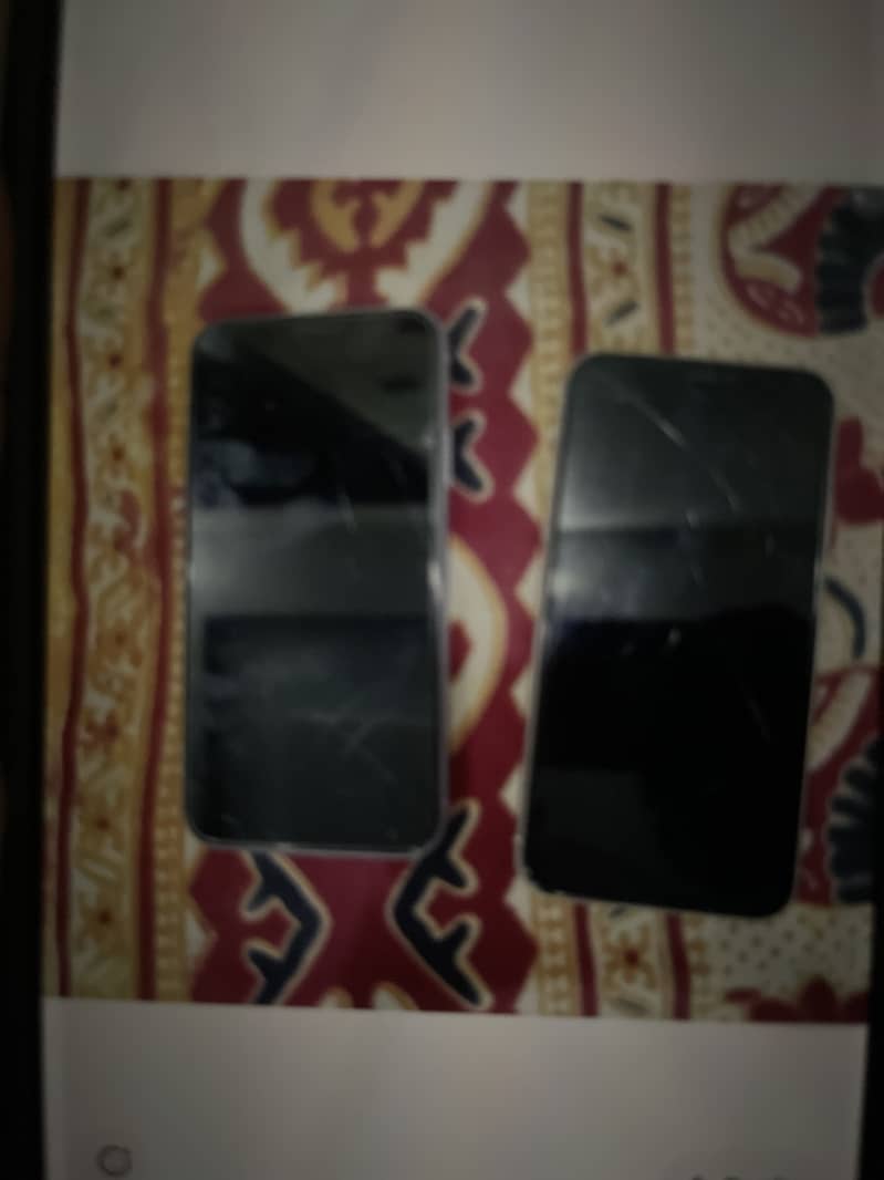 Apple iPhone 11 0