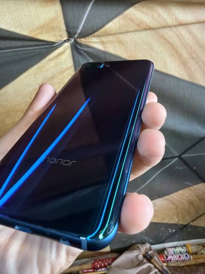 Honor 10
