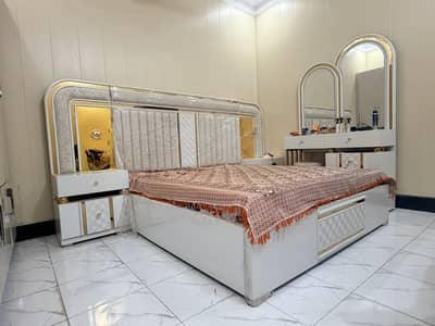 Brand new bed just like new