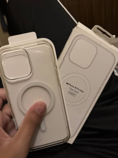 Iphone 16 pro max ckear magsafe case