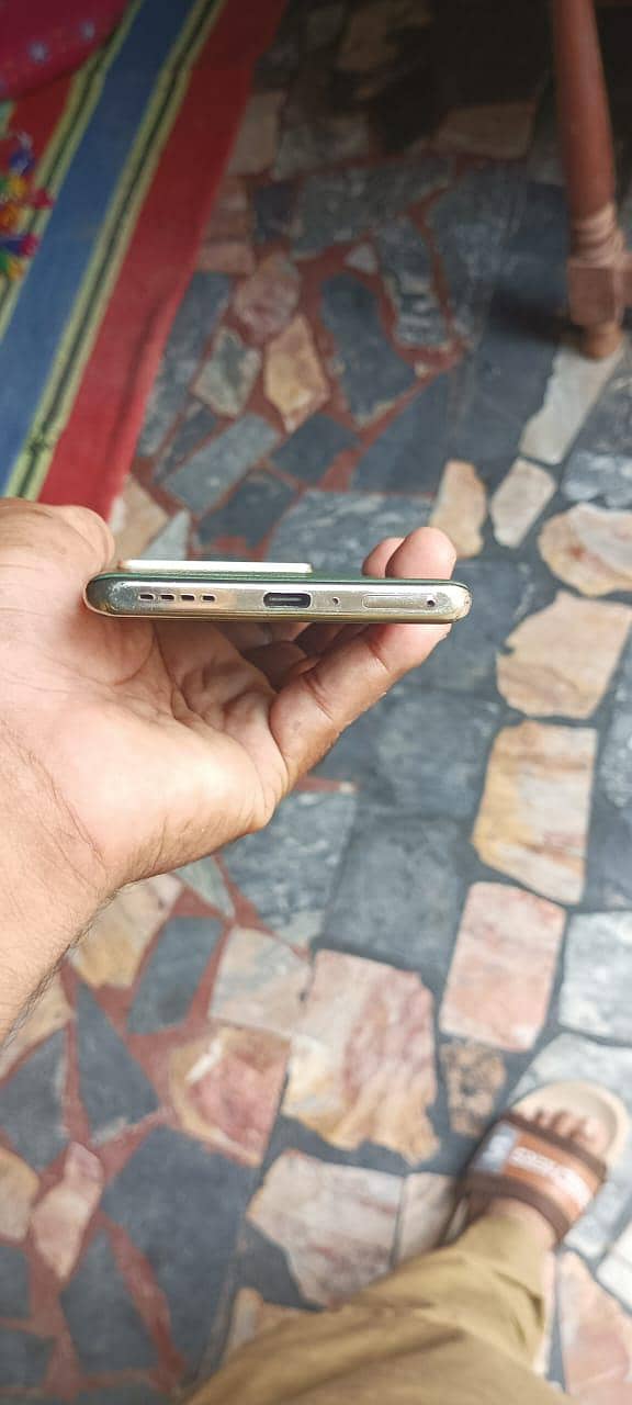 Infinix Note 40 Pro 3