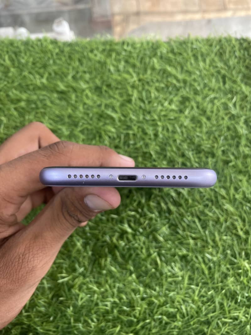 Apple iPhone 11 2