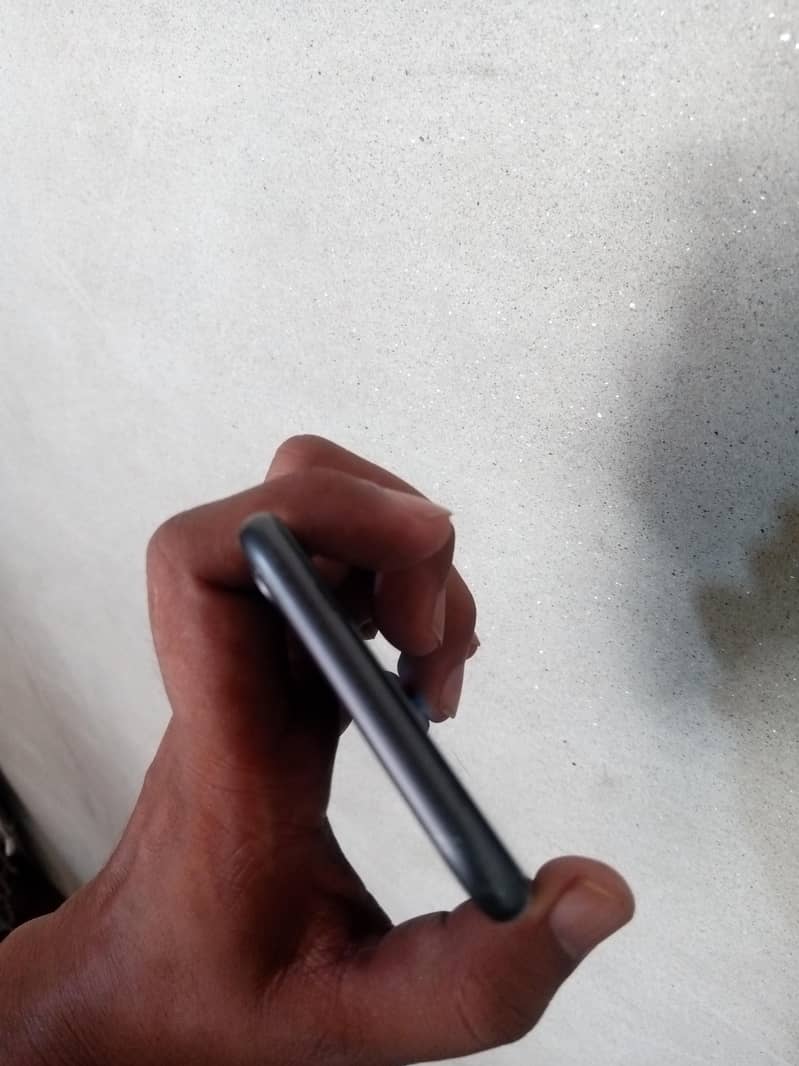 iPhone 8 5
