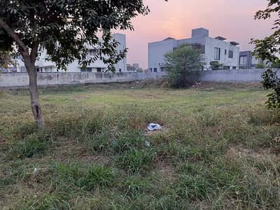 Premium 25 Marla Residential Plot Is Available For Sale In Lahore