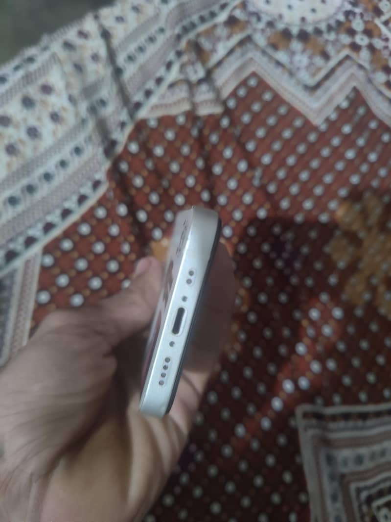 Apple iPhone 12 mini 3